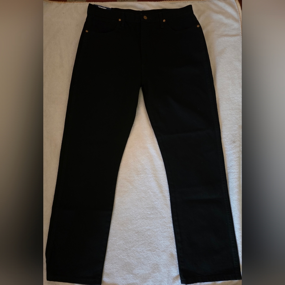 Wrangler Women's Straight Leg Black Jeans